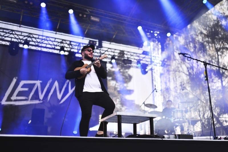 Festival v ulicích ovládl centrum Ostravy: Zpívali Lenny, Thom Artway nebo Emma Smetana