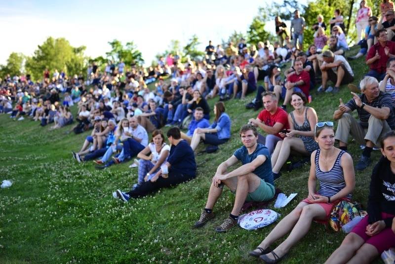 Festival v ulicích ovládl centrum Ostravy: Zpívali Lenny, Thom Artway nebo Emma Smetana