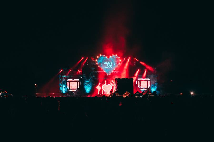 Festival Beats For Love: První den vzal Ostravu útokem Fatboy Slim a také průtrž mračen