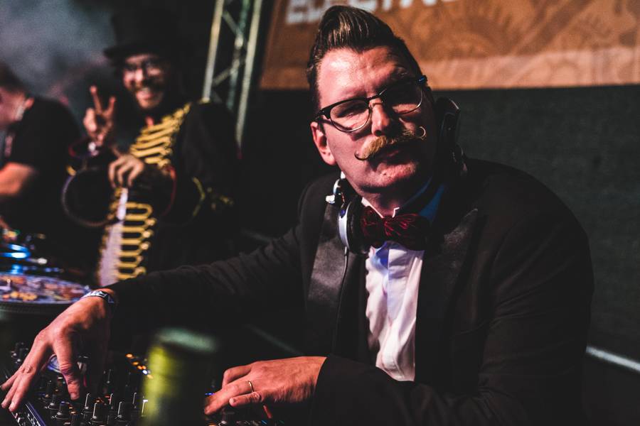 Festival Beats For Love: První den vzal Ostravu útokem Fatboy Slim a také průtrž mračen