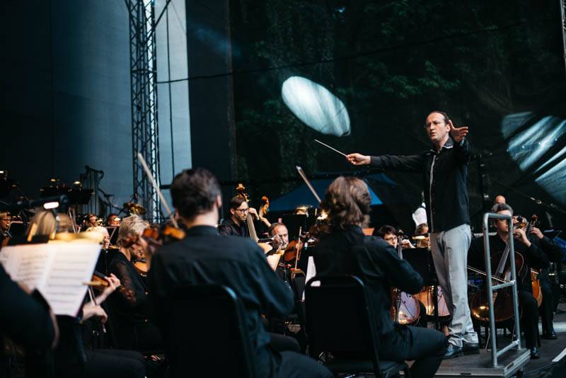 Michal Hrůza v Karlových Varech zpíval své hity za doprovodu symfonického orchestru