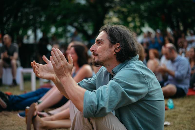 Houpací koně potěšili v Karlových Varech příznivce alternativního rocku