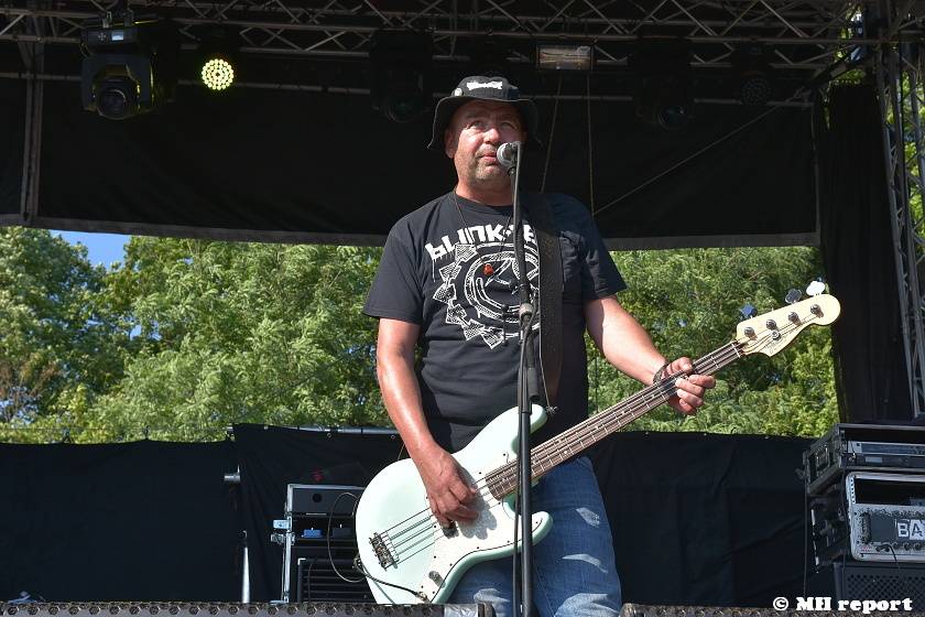 Pekelný ostrov Holýšov: V první den došlo na žádost o ruku, vystoupili David Koller, Harlej nebo Alkehol