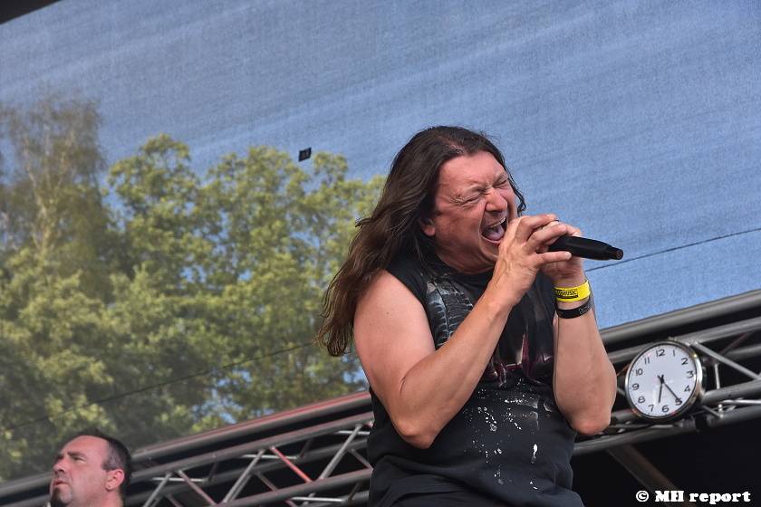 Pekelný ostrov Holýšov: V první den došlo na žádost o ruku, vystoupili David Koller, Harlej nebo Alkehol