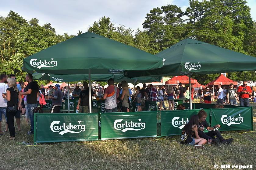 Pekelný ostrov Holýšov: V první den došlo na žádost o ruku, vystoupili David Koller, Harlej nebo Alkehol