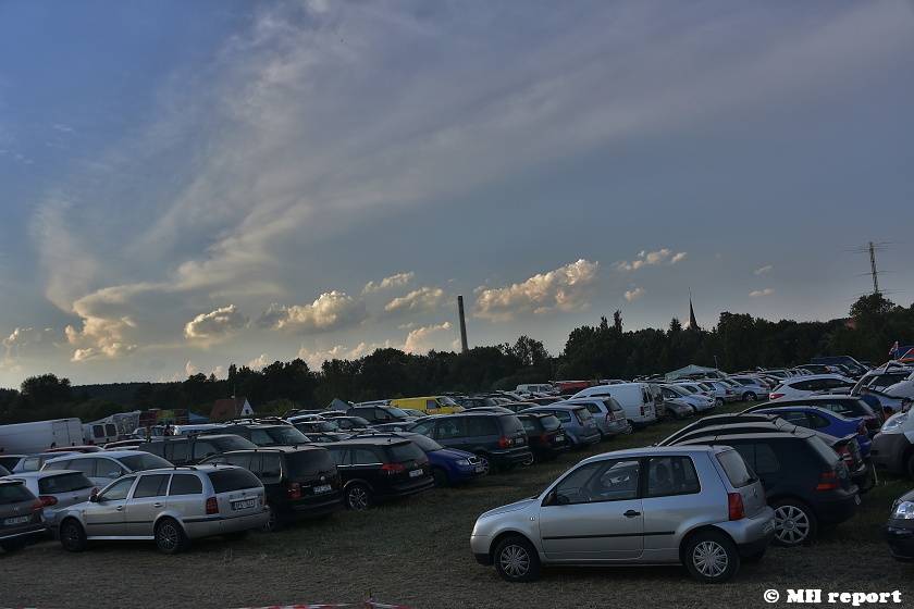 Pekelný ostrov Holýšov: V první den došlo na žádost o ruku, vystoupili David Koller, Harlej nebo Alkehol