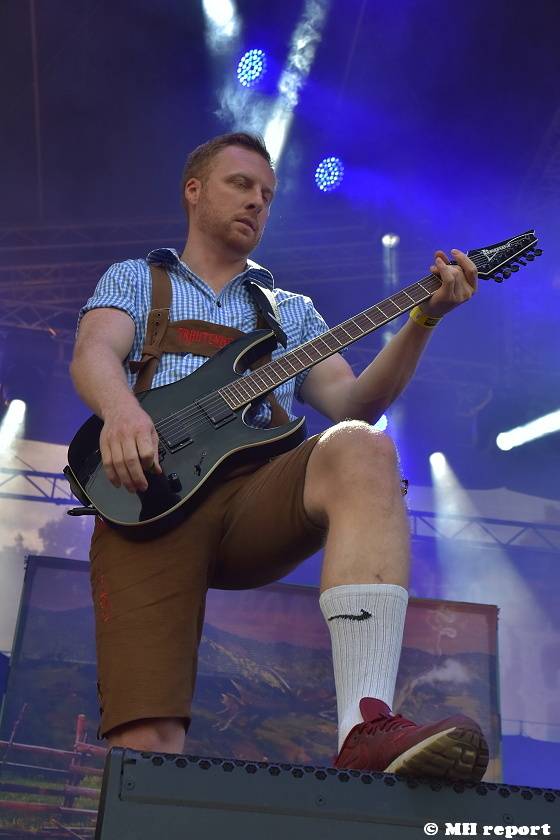 Pekelný ostrov Holýšov: V první den došlo na žádost o ruku, vystoupili David Koller, Harlej nebo Alkehol