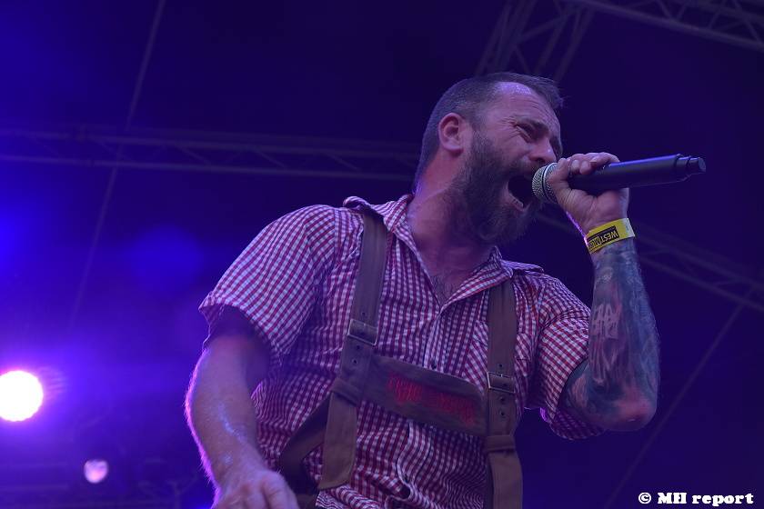 Pekelný ostrov Holýšov: V první den došlo na žádost o ruku, vystoupili David Koller, Harlej nebo Alkehol