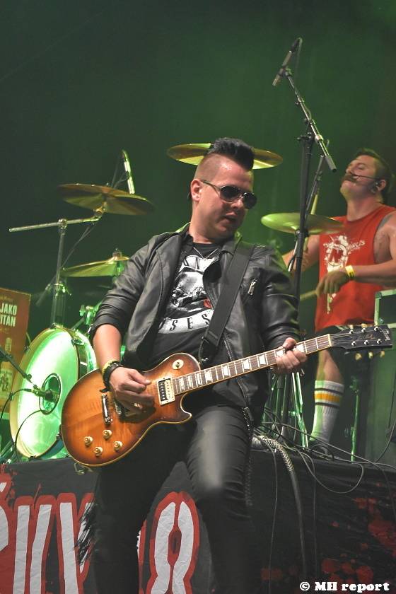 Pekelný ostrov Holýšov: V první den došlo na žádost o ruku, vystoupili David Koller, Harlej nebo Alkehol