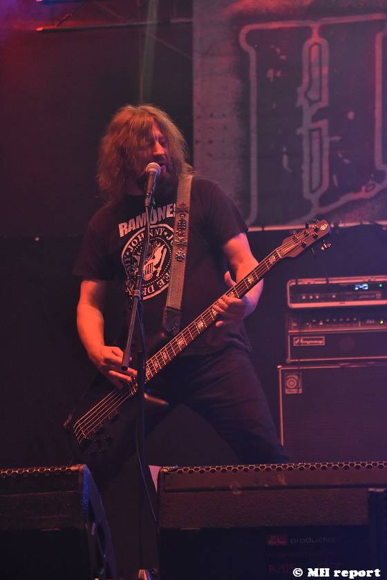 Pekelný ostrov Holýšov: V první den došlo na žádost o ruku, vystoupili David Koller, Harlej nebo Alkehol