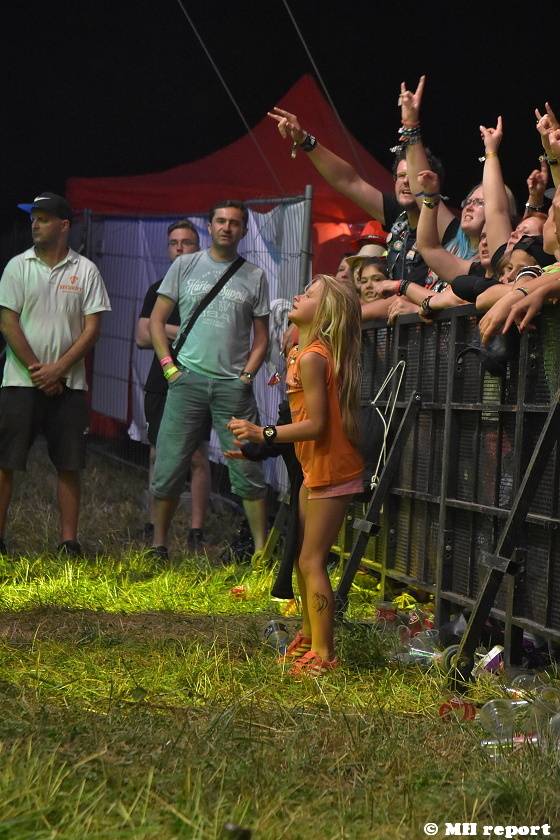 Pekelný ostrov Holýšov: V první den došlo na žádost o ruku, vystoupili David Koller, Harlej nebo Alkehol