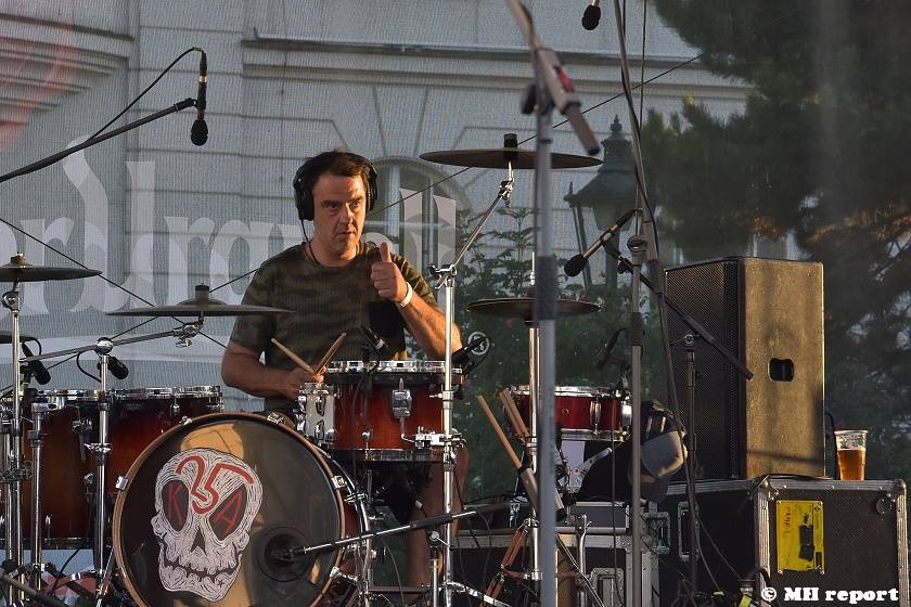 Kurtizány z 25. Avenue zahráli v Plzni v pivovaru