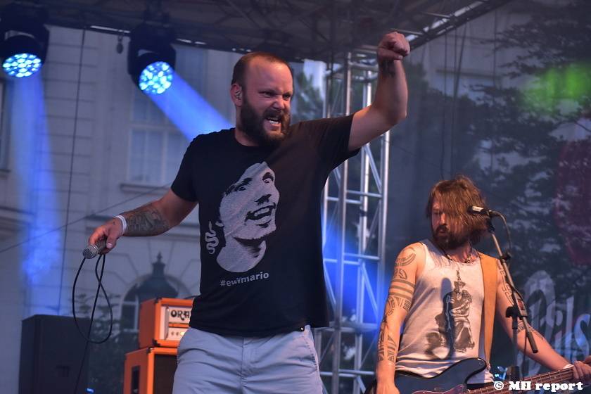 Kurtizány z 25. Avenue zahráli v Plzni v pivovaru