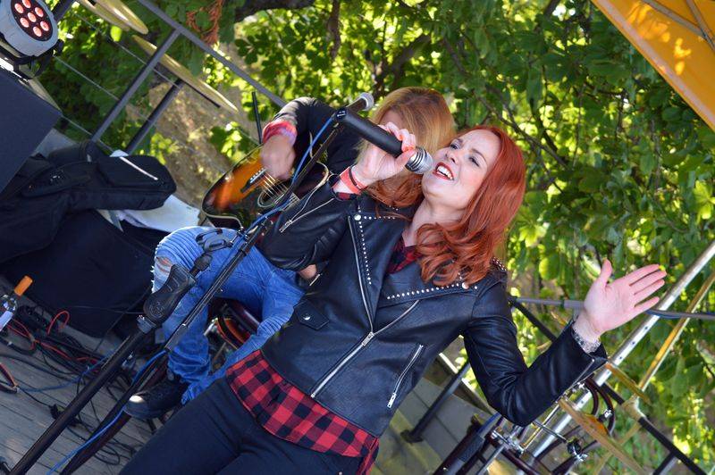 Letňák s RockZone zakotvil na Střeleckém ostrově, zahráli Ovoce nebo The Switch