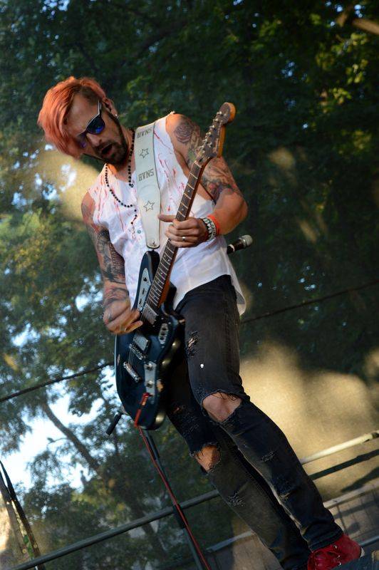 Letňák s RockZone zakotvil na Střeleckém ostrově, zahráli Ovoce nebo The Switch