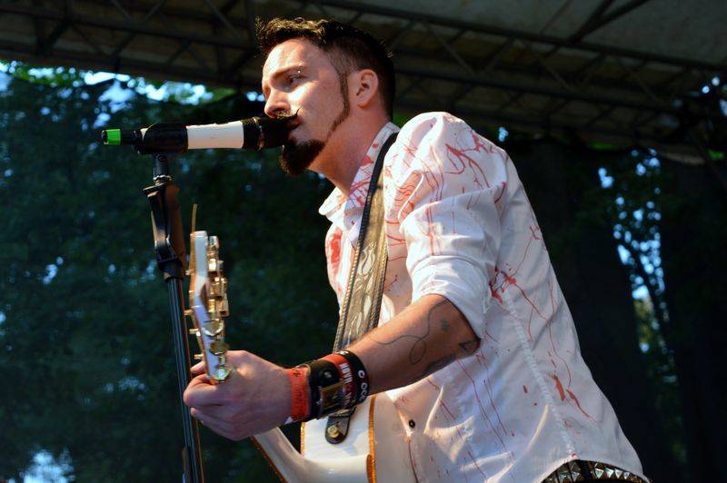 Letňák s RockZone zakotvil na Střeleckém ostrově, zahráli Ovoce nebo The Switch