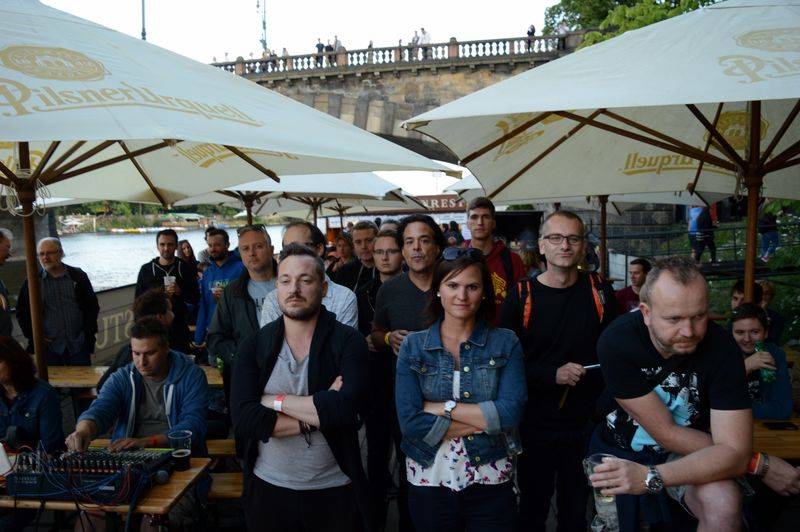 Letňák s RockZone zakotvil na Střeleckém ostrově, zahráli Ovoce nebo The Switch