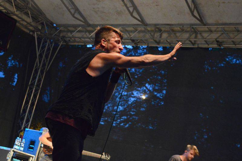 Letňák s RockZone zakotvil na Střeleckém ostrově, zahráli Ovoce nebo The Switch