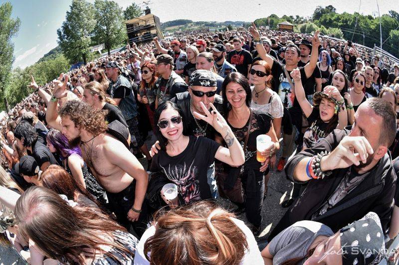 Masters Of Rock zahájili Sabaton s Filharmonií Bohuslava Martinů nebo Stratovarius