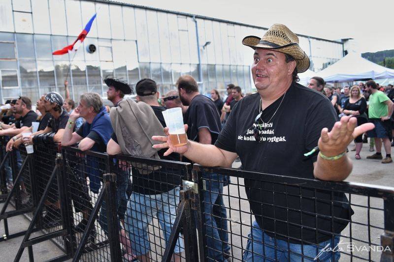 Masters Of Rock zahájili Sabaton s Filharmonií Bohuslava Martinů nebo Stratovarius