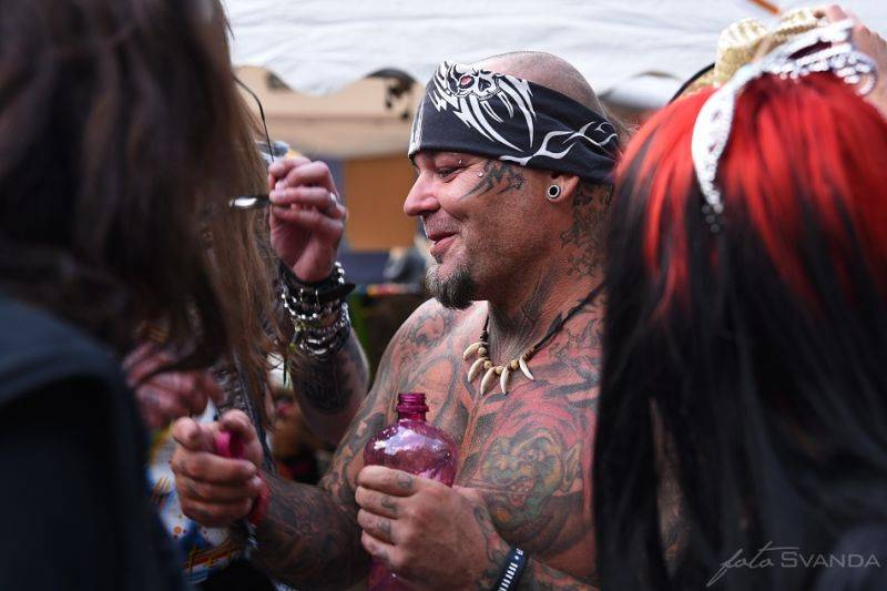 Masters Of Rock zahájili Sabaton s Filharmonií Bohuslava Martinů nebo Stratovarius