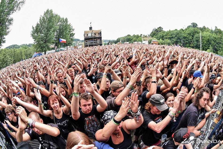 Masters Of Rock: Druhý den vizovickému metalovému svátku kralovali Epica nebo Sepultura