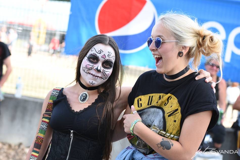 Masters Of Rock: Druhý den vizovickému metalovému svátku kralovali Epica nebo Sepultura