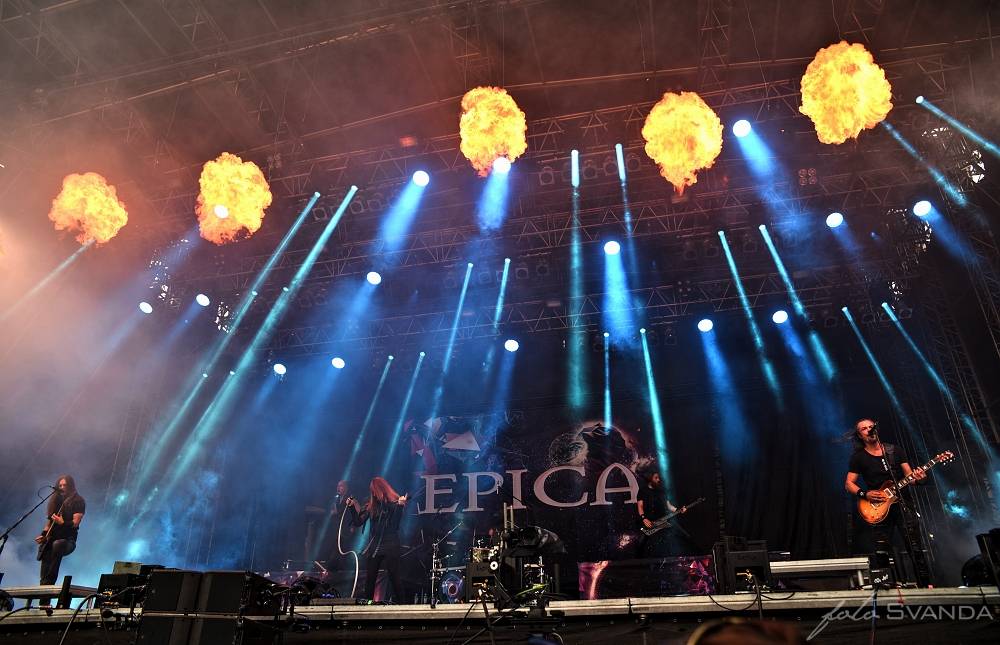 Masters Of Rock: Druhý den vizovickému metalovému svátku kralovali Epica nebo Sepultura