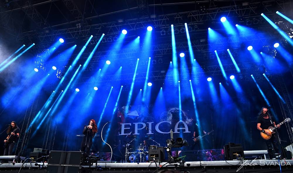 Masters Of Rock: Druhý den vizovickému metalovému svátku kralovali Epica nebo Sepultura