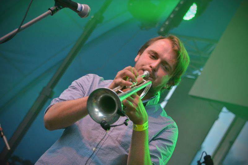 Divokej Bill dorazil na vlně Tsunami do Výravy