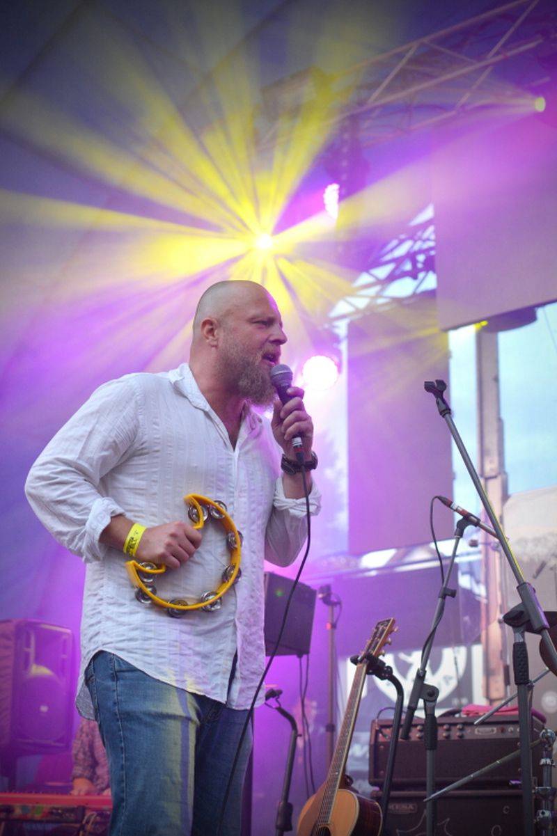 Divokej Bill dorazil na vlně Tsunami do Výravy