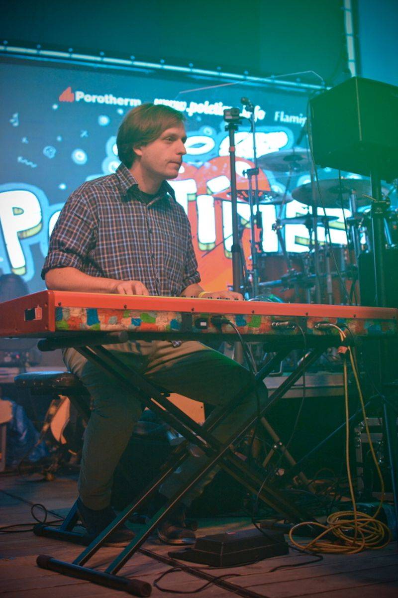 Divokej Bill dorazil na vlně Tsunami do Výravy