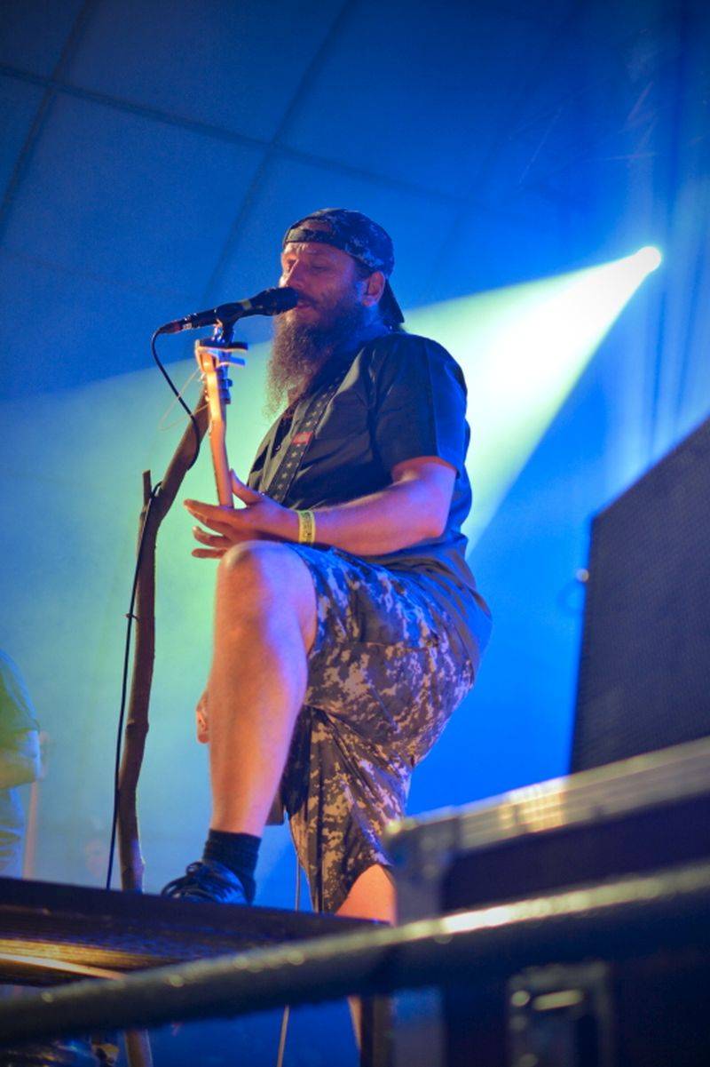 Divokej Bill dorazil na vlně Tsunami do Výravy