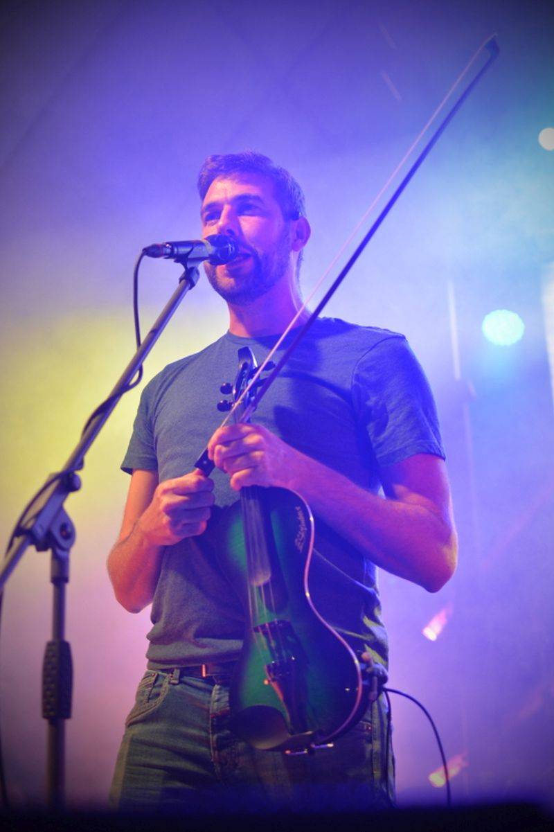 Divokej Bill dorazil na vlně Tsunami do Výravy