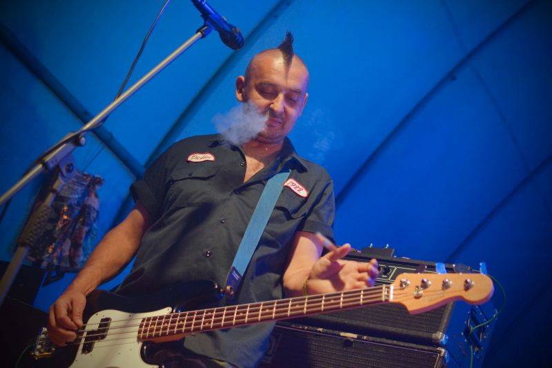 Divokej Bill dorazil na vlně Tsunami do Výravy