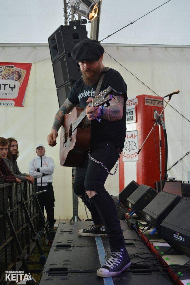 Druhý den Mighty Sounds: V Táboře úřadovaly zahraniční hvězdy Gogol Bordello a The Adicts