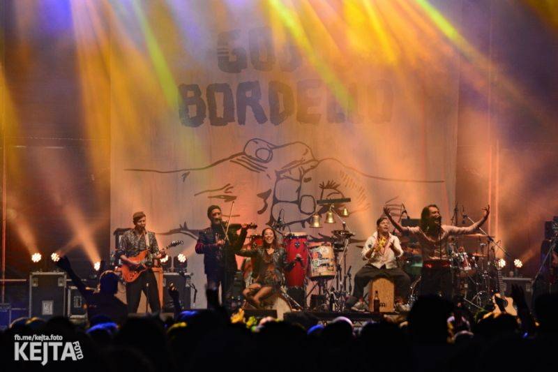 Druhý den Mighty Sounds: V Táboře úřadovaly zahraniční hvězdy Gogol Bordello a The Adicts