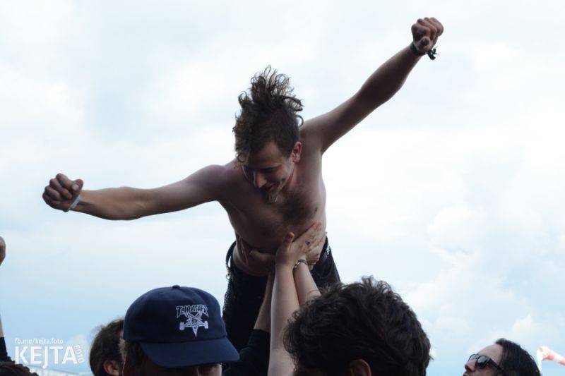 Druhý den Mighty Sounds: V Táboře úřadovaly zahraniční hvězdy Gogol Bordello a The Adicts