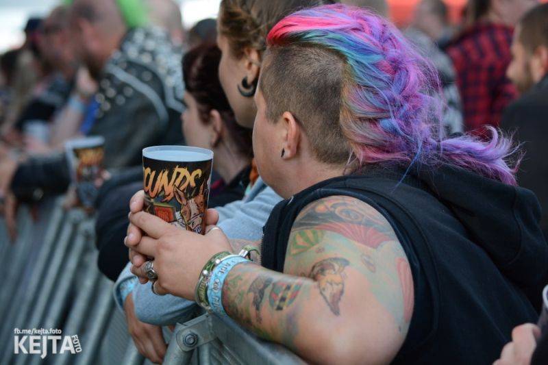 Druhý den Mighty Sounds: V Táboře úřadovaly zahraniční hvězdy Gogol Bordello a The Adicts