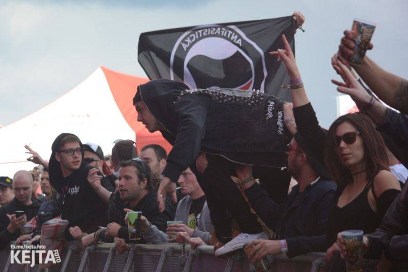 Druhý den Mighty Sounds: V Táboře úřadovaly zahraniční hvězdy Gogol Bordello a The Adicts