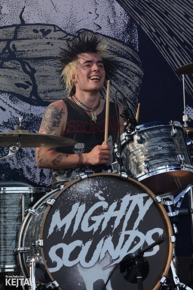 Druhý den Mighty Sounds: V Táboře úřadovaly zahraniční hvězdy Gogol Bordello a The Adicts