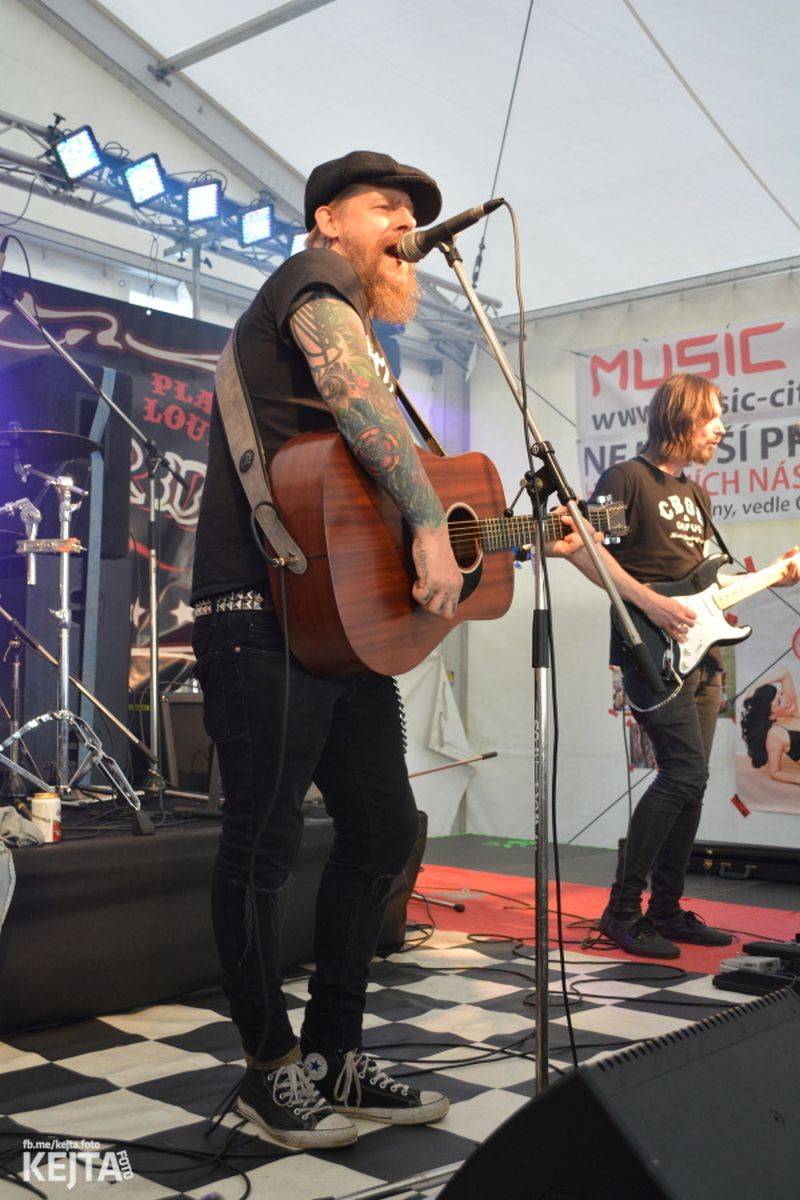 Druhý den Mighty Sounds: V Táboře úřadovaly zahraniční hvězdy Gogol Bordello a The Adicts