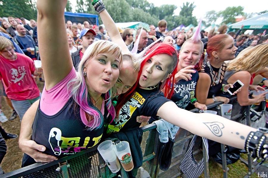 Barvy léta v Poděbradech: Divoké počasí a Tři sestry, Xindl X nebo Vypsaná Fixa