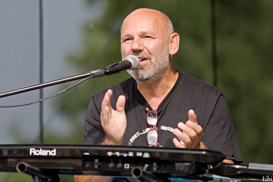 Barvy léta v Poděbradech: Divoké počasí a Tři sestry, Xindl X nebo Vypsaná Fixa