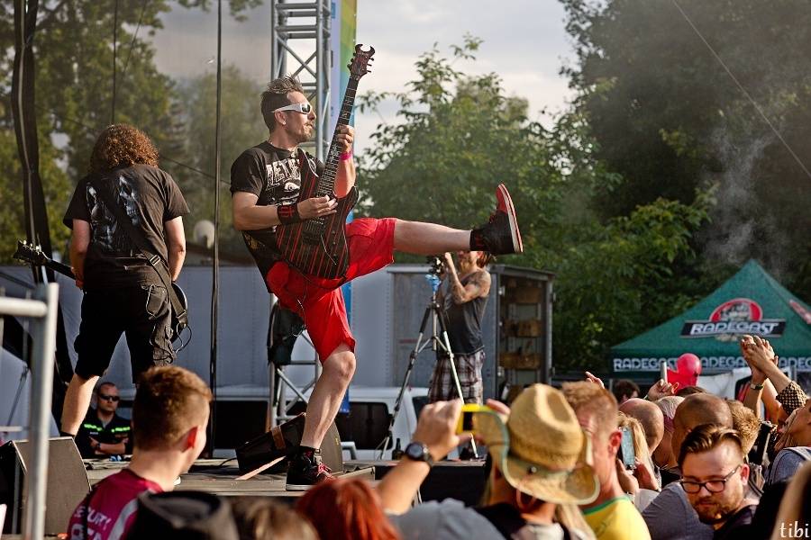 Barvy léta v Poděbradech: Divoké počasí a Tři sestry, Xindl X nebo Vypsaná Fixa