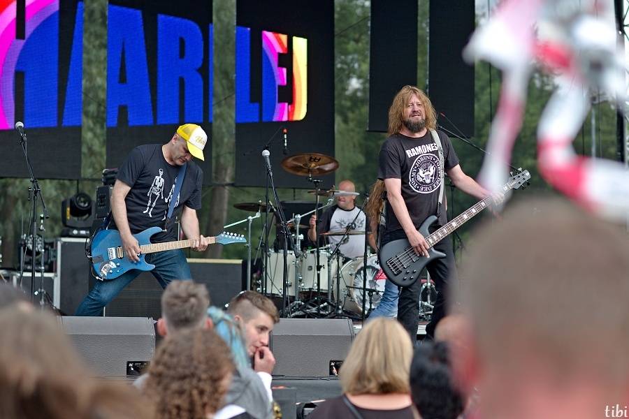 Barvy léta v Poděbradech: Divoké počasí a Tři sestry, Xindl X nebo Vypsaná Fixa