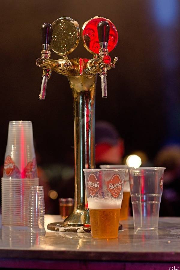 Barvy léta v Poděbradech: Divoké počasí a Tři sestry, Xindl X nebo Vypsaná Fixa