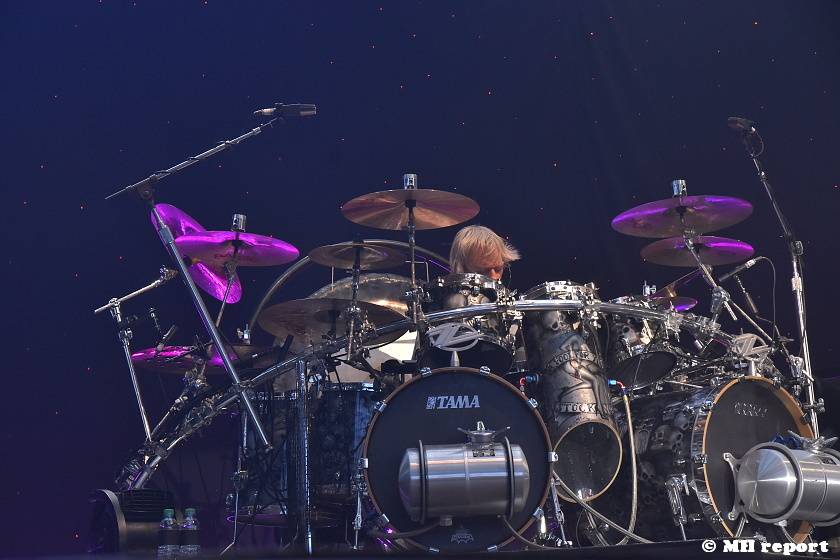 ZZ Top v Plzni: Legendární vousáči naplnili zimní stadion 