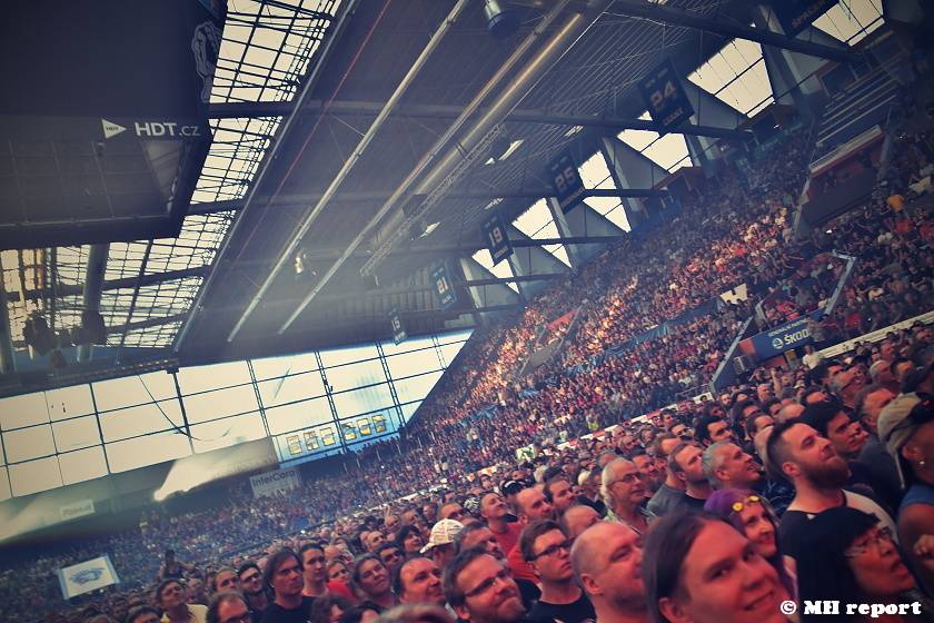 ZZ Top v Plzni: Legendární vousáči naplnili zimní stadion 