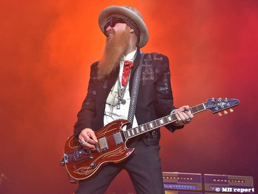 ZZ Top v Plzni: Legendární vousáči naplnili zimní stadion 